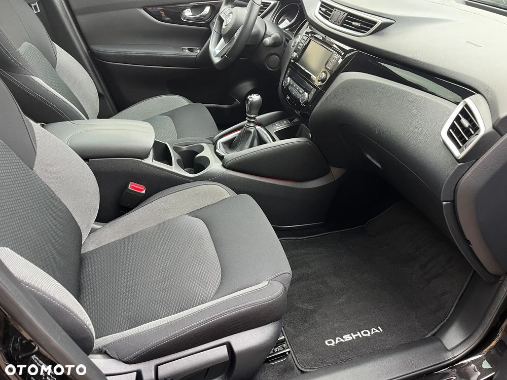 Nissan Qashqai 1.3 DIG-T TEKNA - 20