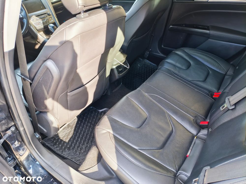Ford Mondeo 2.0 TDCi Titanium PowerShift - 17