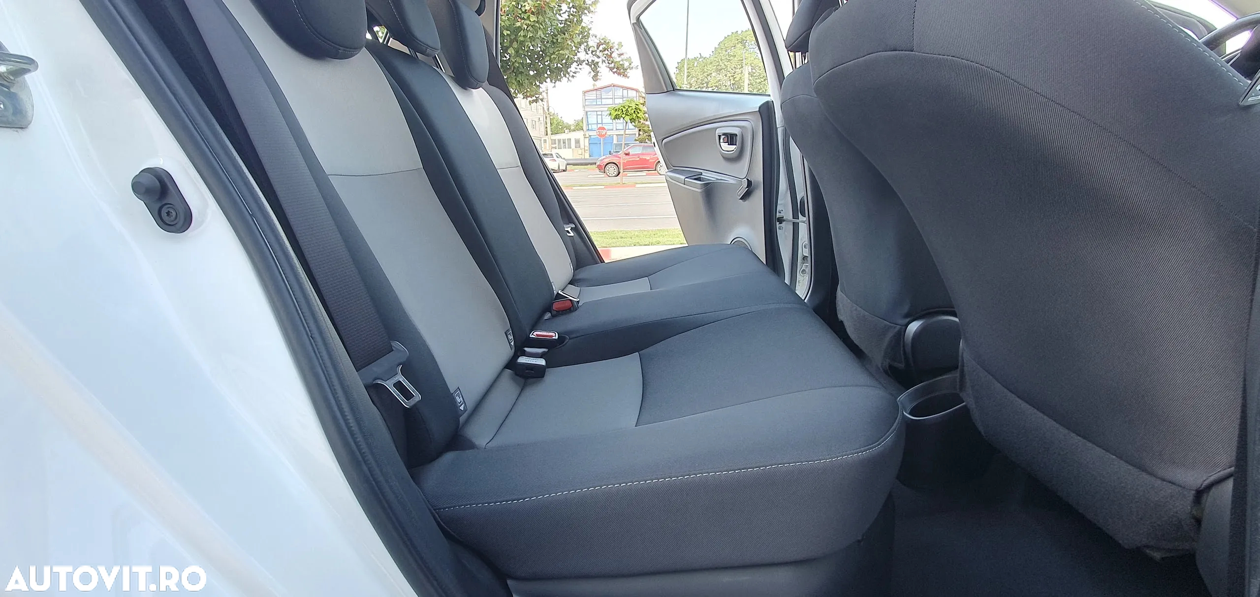 Toyota Yaris Hybrid 1.5 VVT-i Y20 Team Deutschland - 22