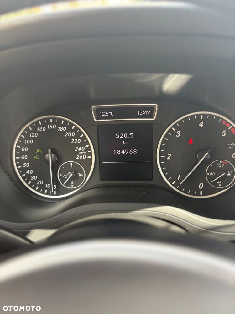 Mercedes-Benz Klasa B 180 d Edition - 5