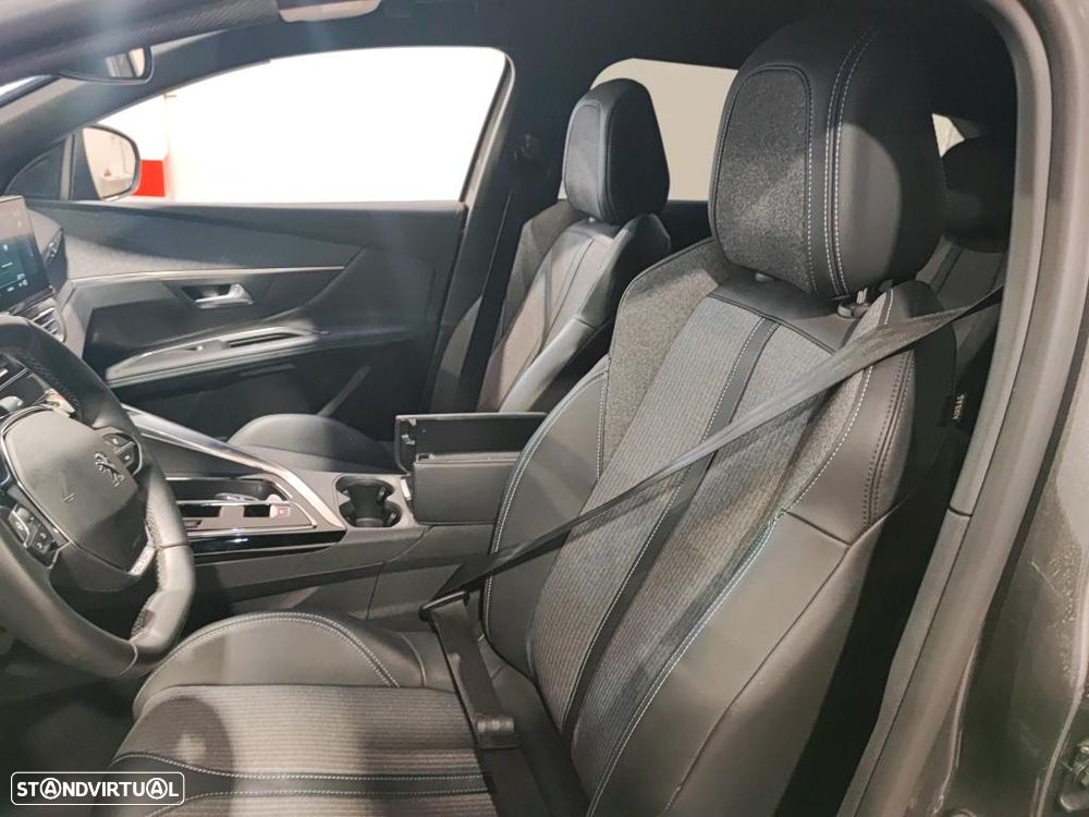 Peugeot 3008 1.6 Hybrid Allure Pack e-EAT8 - 6