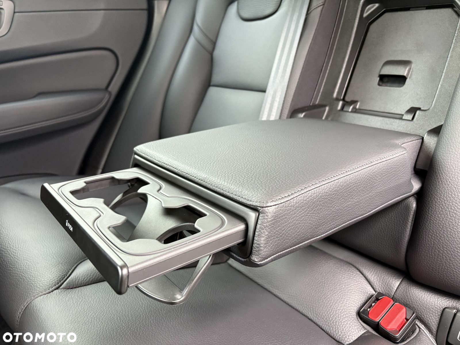 Volvo XC 60 - 25