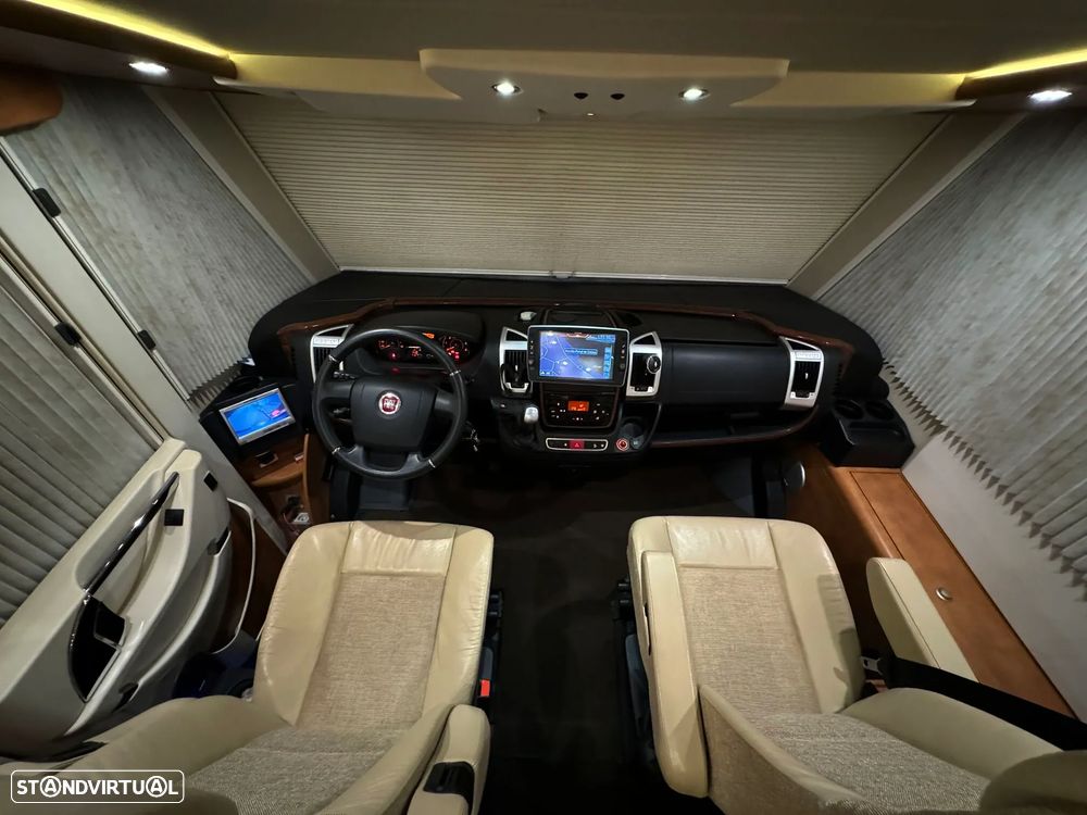 Carthago Chic C-Line 5.0 3.0JTD  (CAMA CENTRAL) - 3