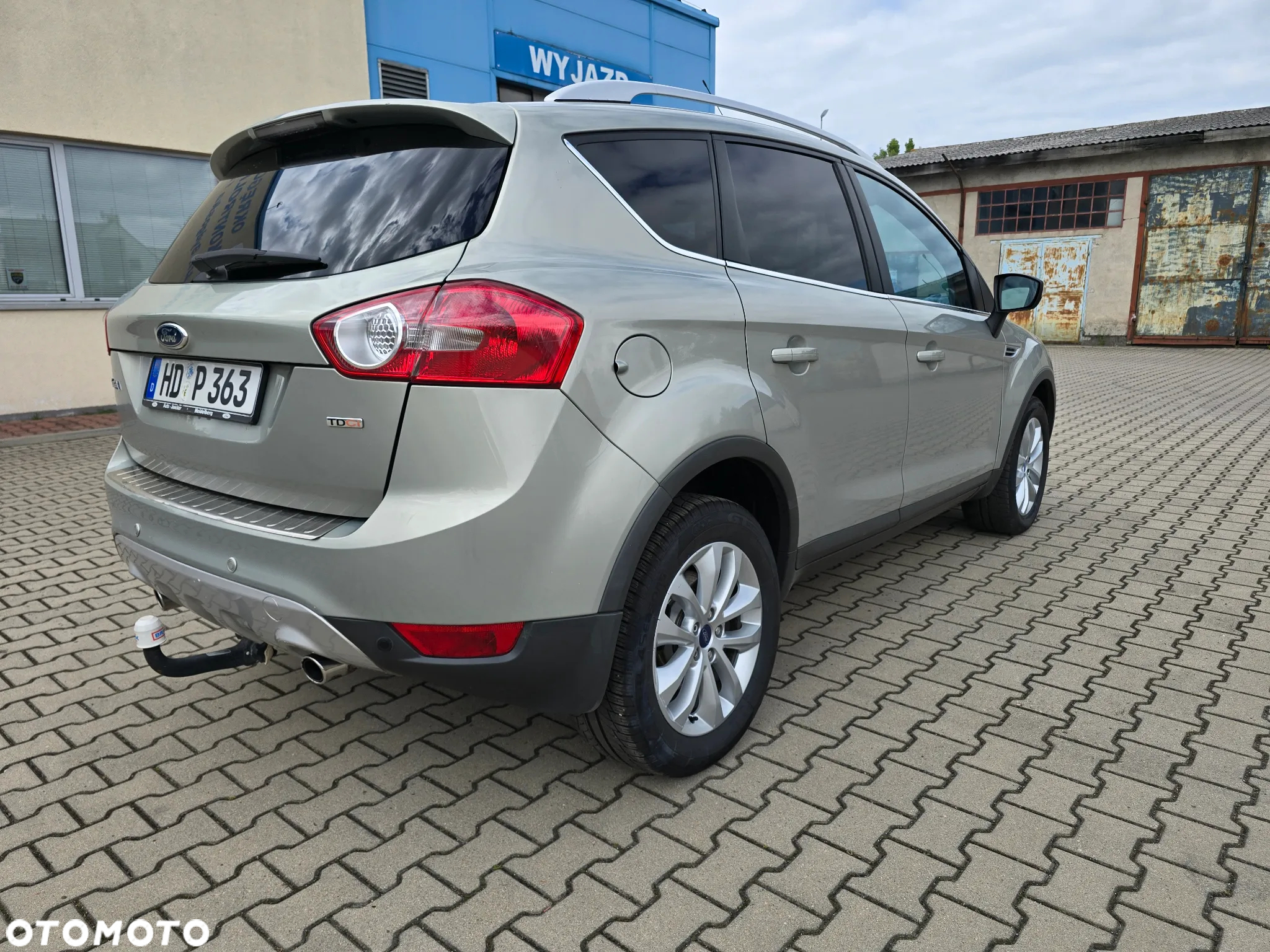 Ford Kuga 2.0 TDCi 4x4 Titanium - 2