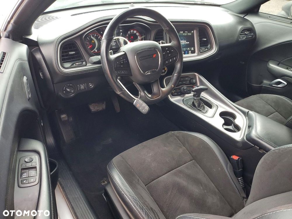 Dodge Challenger 3.6 GT AWD - 7