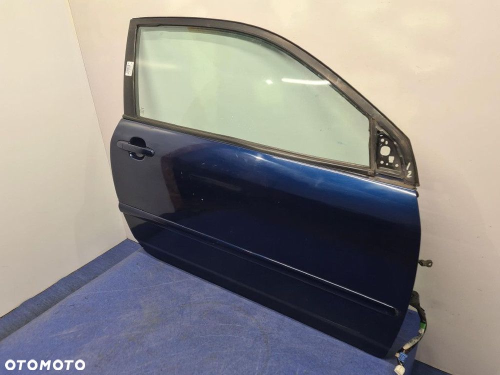 TOYOTA COROLLA E12 3D DRZWI PRZÓD PRAWE  8P4 - 9
