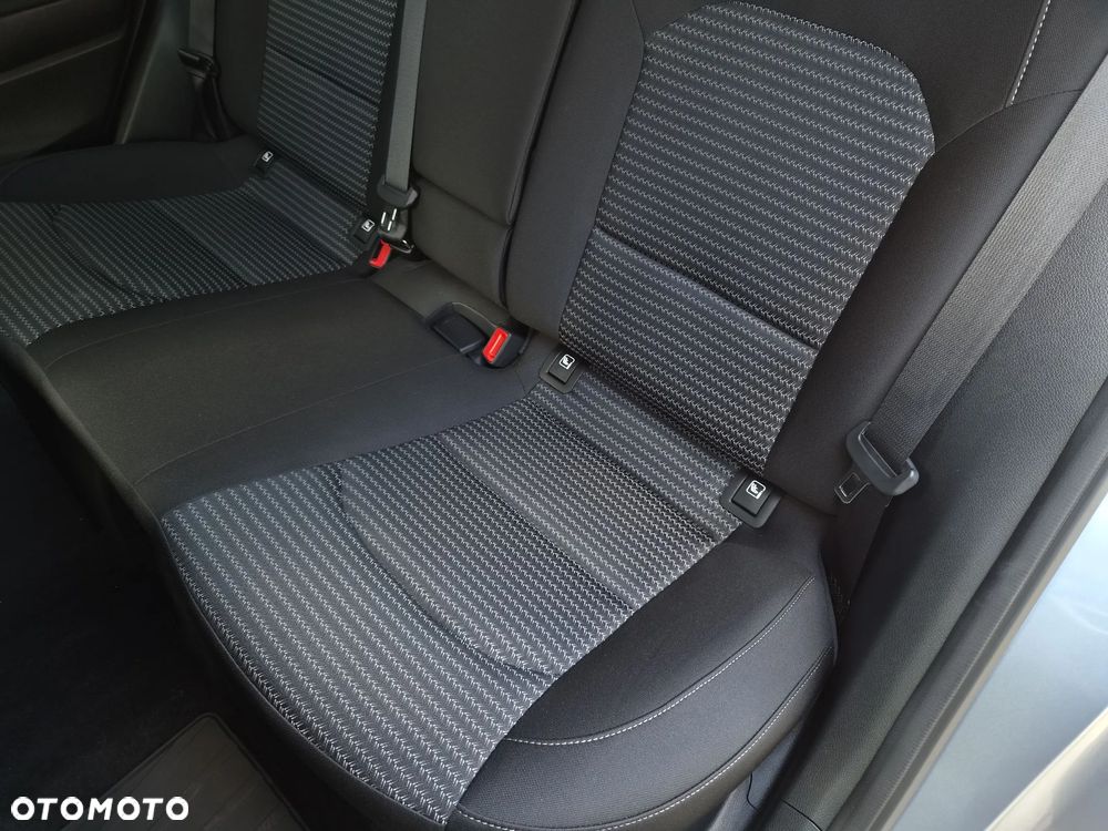 Kia XCeed 1.5 T-GDI M - 23