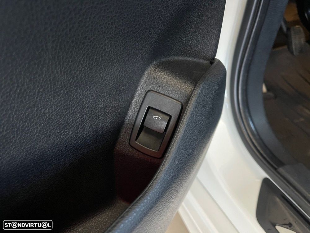 BMW 216 Active Tourer d Pack M - 10