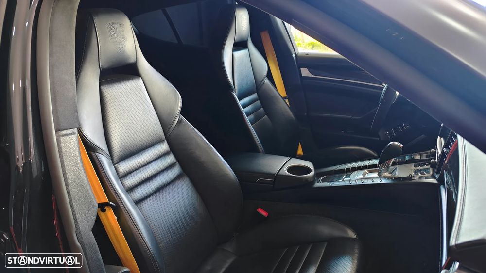 Porsche Panamera Turbo S PDK - 23