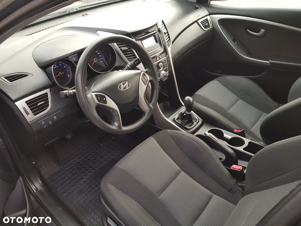 Hyundai i30 1.4 BlueDrive Run - 18