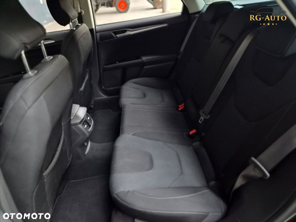 Ford Mondeo - 29