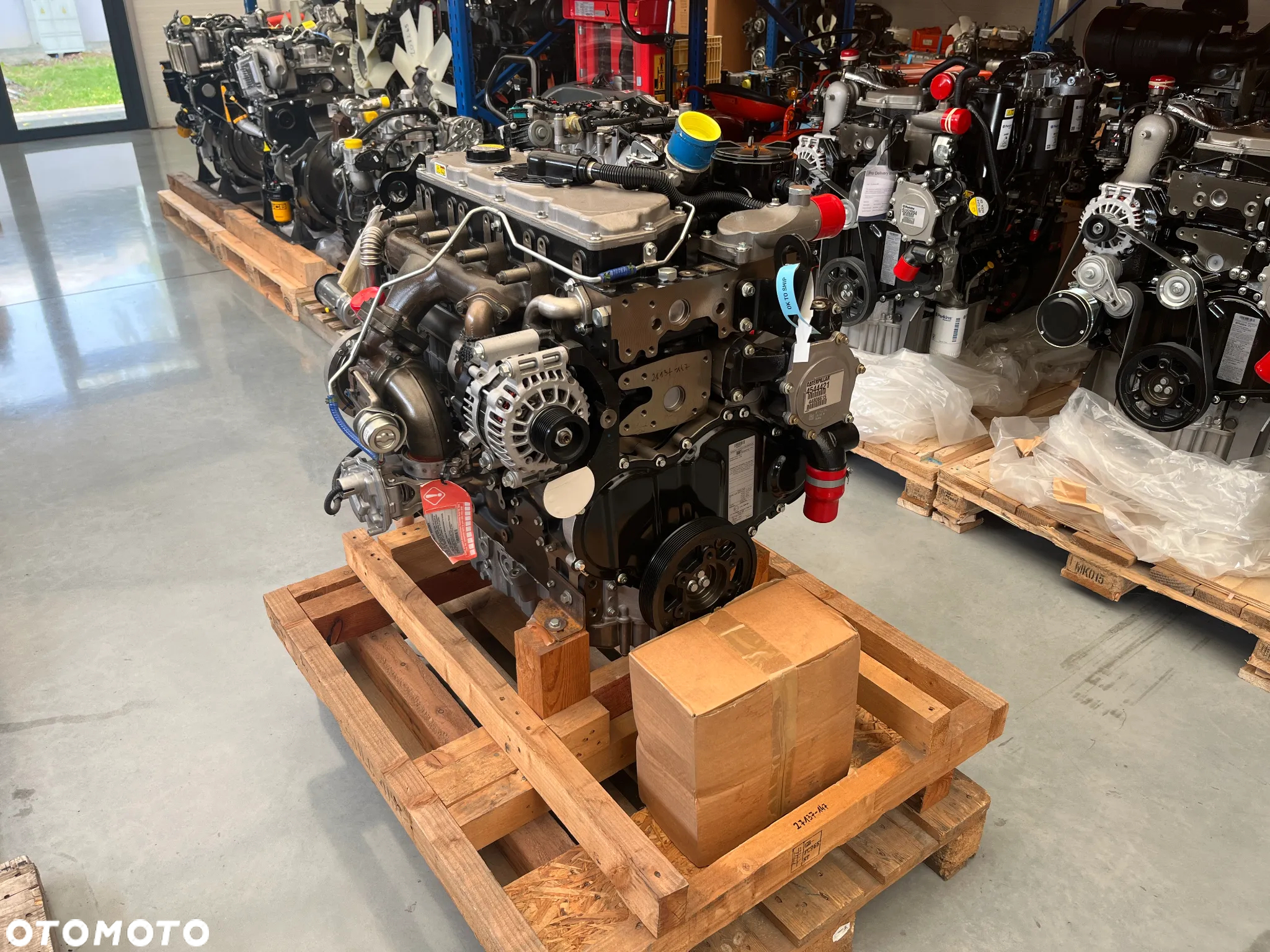 SILNIK CAT C4.4 Perkins MK82200 1104C Perkins MPKXL04.4SU1 34900 netto - 2