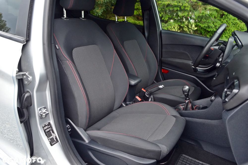 Ford Fiesta 1.0 EcoBoost S&S ST-LINE - 25