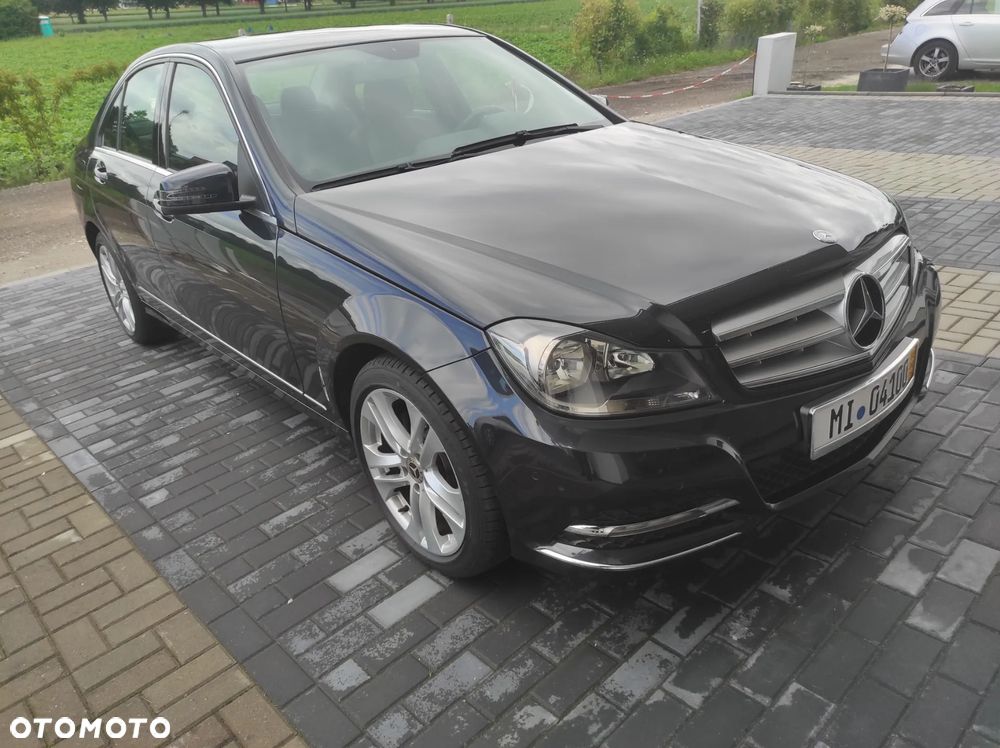 Mercedes-Benz Klasa C 180 CGI BlueEff Avantgarde - 3