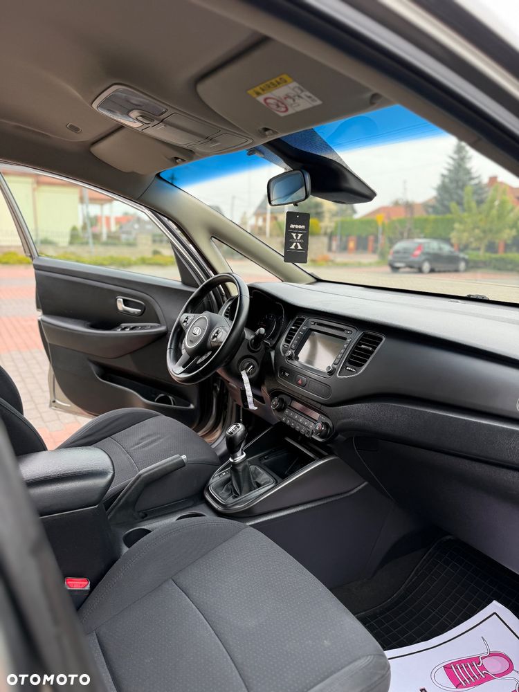 Kia Carens 1.7 CRDi 115 Fifa World Cup Edition - 24