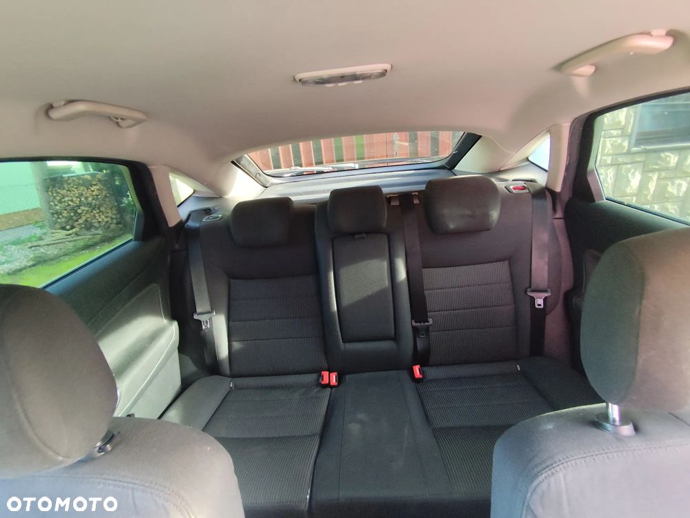 Ford Mondeo 1.8 TDCi Titanium - 10