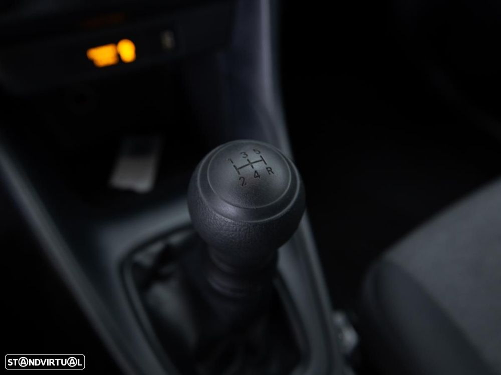 Toyota Yaris 1.0 VVT-i Comfort — fotografia 16