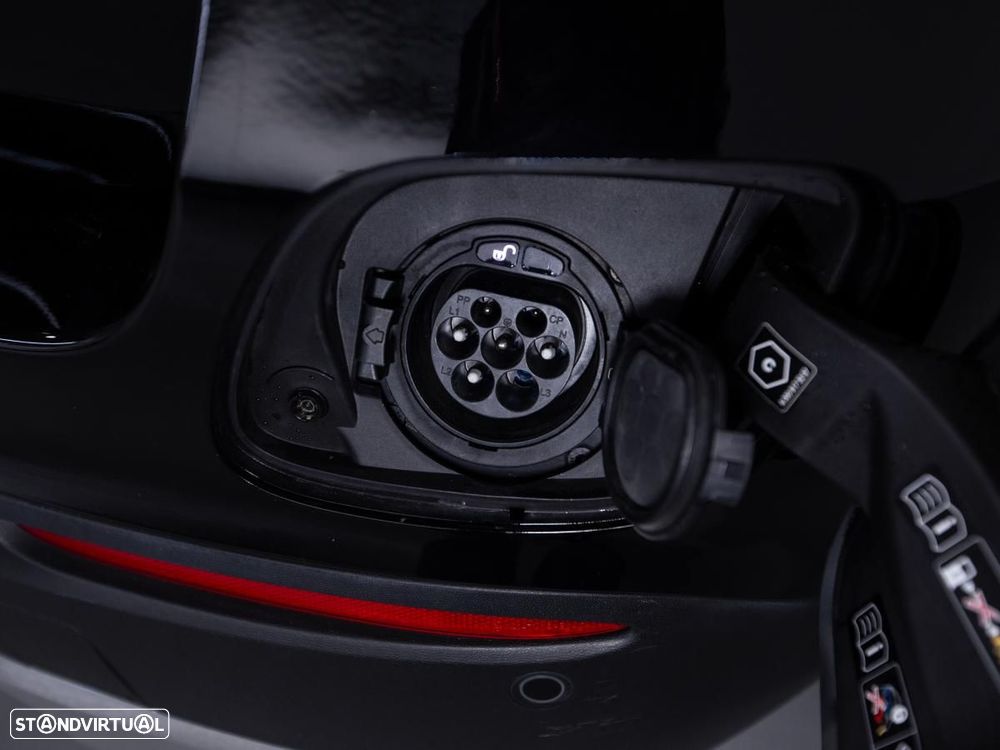 Mercedes-Benz GLC 300 de 4Matic - 15