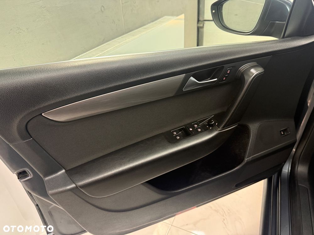 Volkswagen Passat 2.0 TDI DPF Comfortline - 10