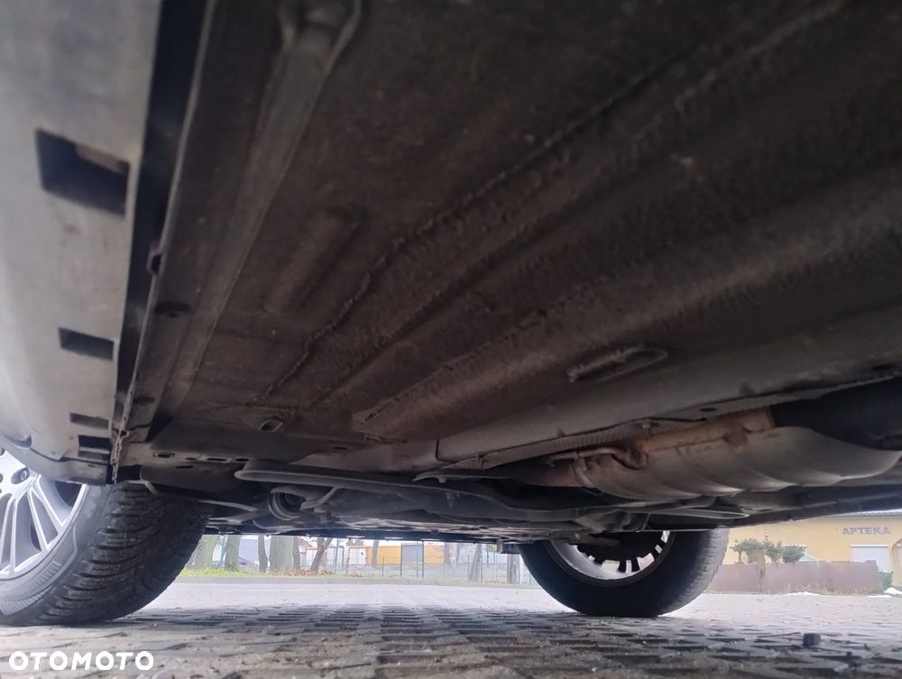 Ford Kuga 2.0 TDCi 4x4 Titanium - 37