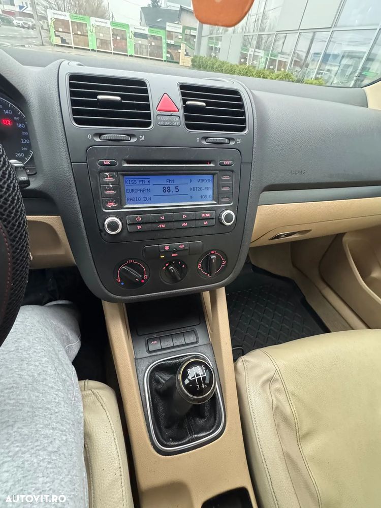 Volkswagen Golf 1.9 TDI Comfortline - 25