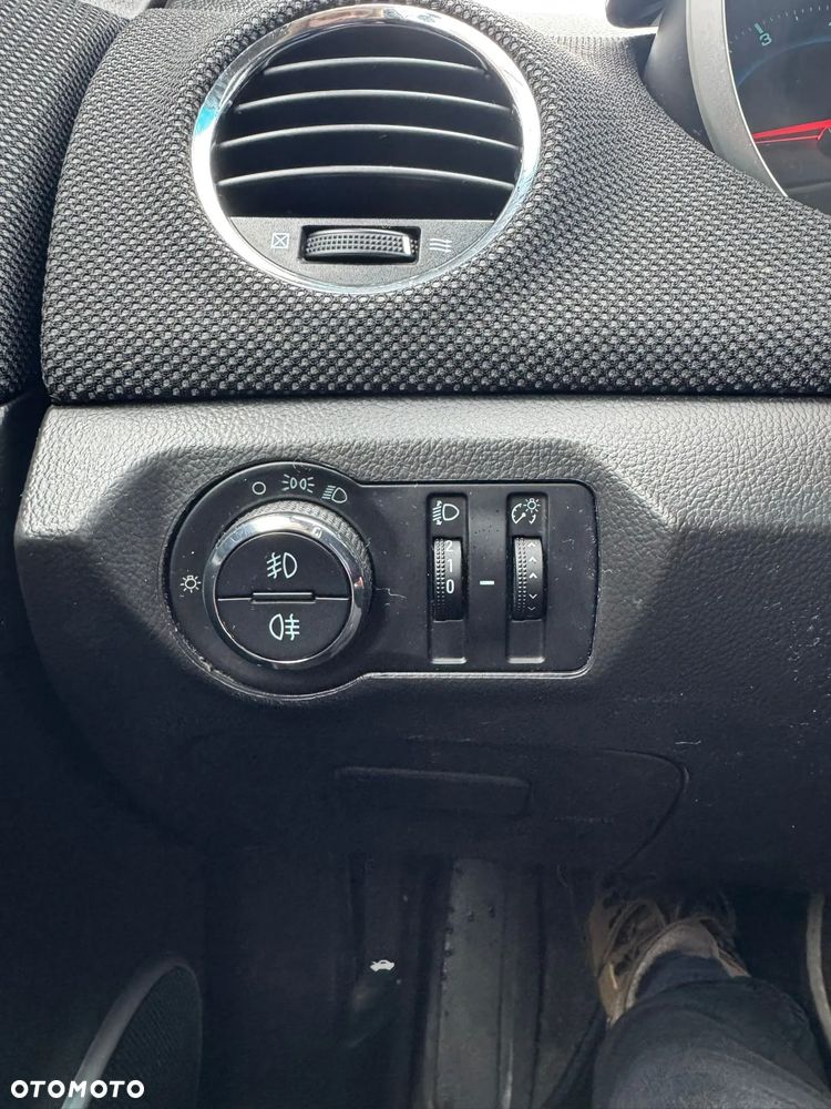 Chevrolet Cruze 1.6 LT+ - 11