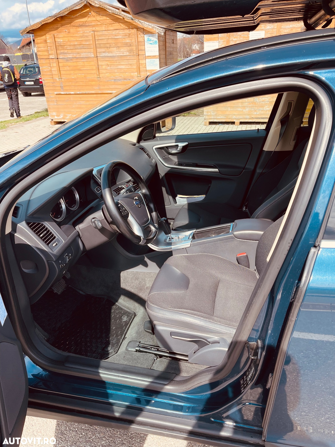 Volvo XC 60 D3 Aut. Momentum - 7