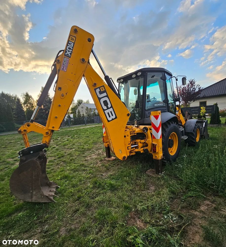 JCB 3CX - 7