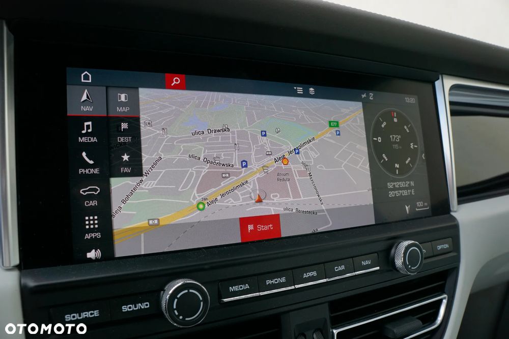 Porsche Macan S - 29