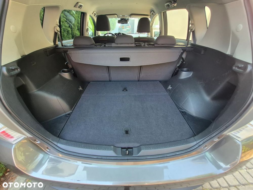 Toyota Verso 1.8 Prestige EU5 MS - 36