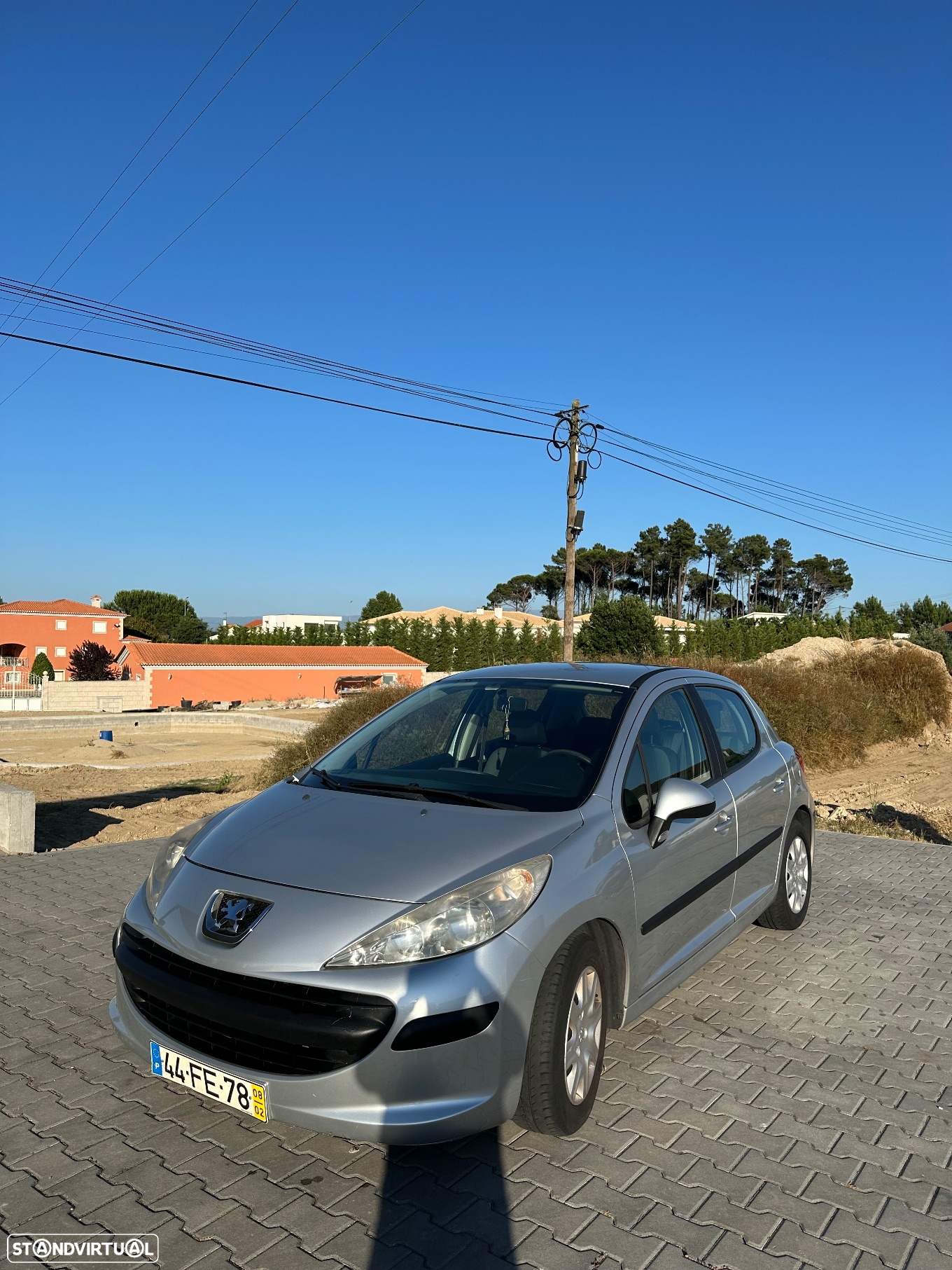 Peugeot 207 - 8