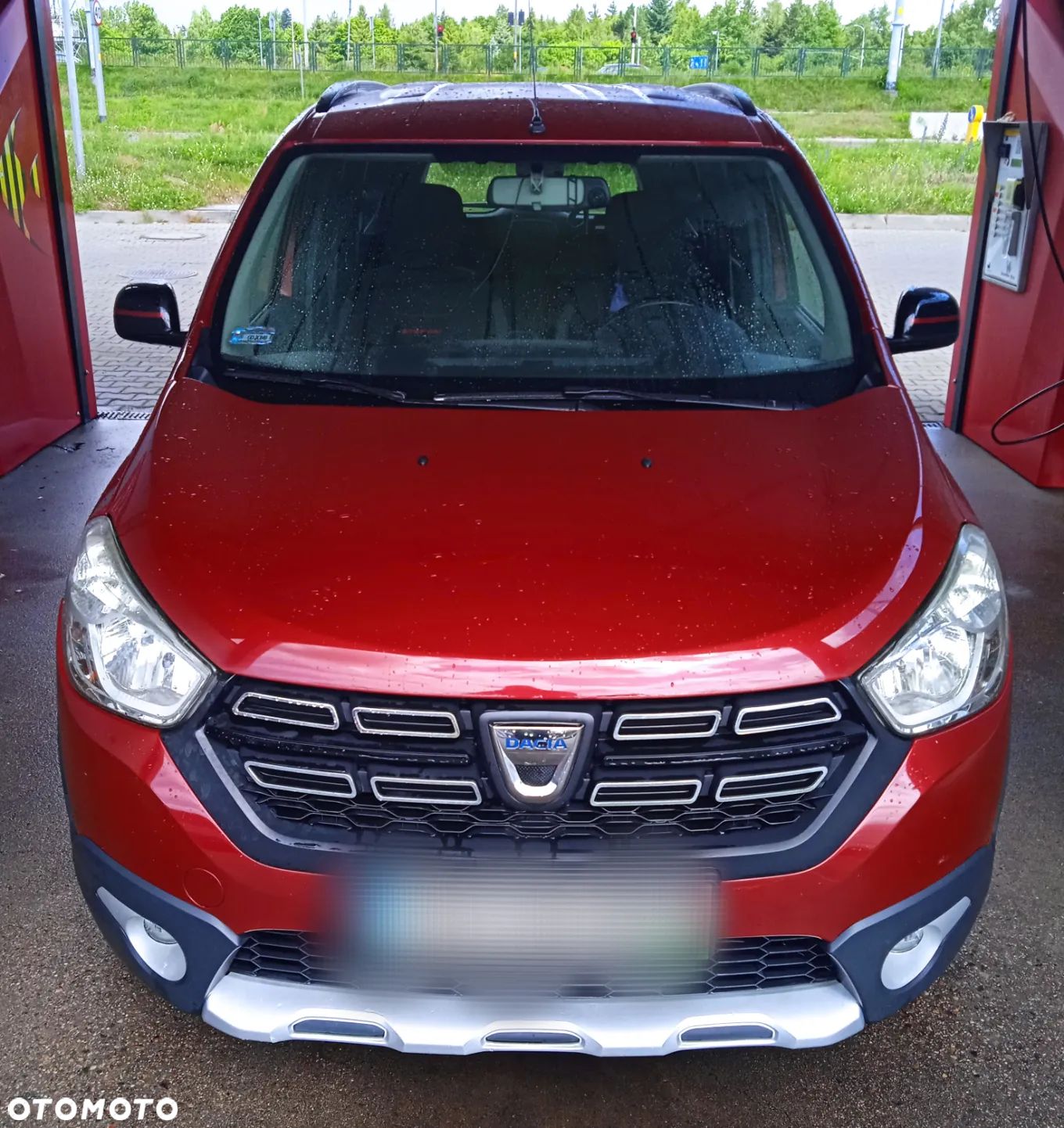Dacia Lodgy 1.6 SCe Stepway S&S - 1