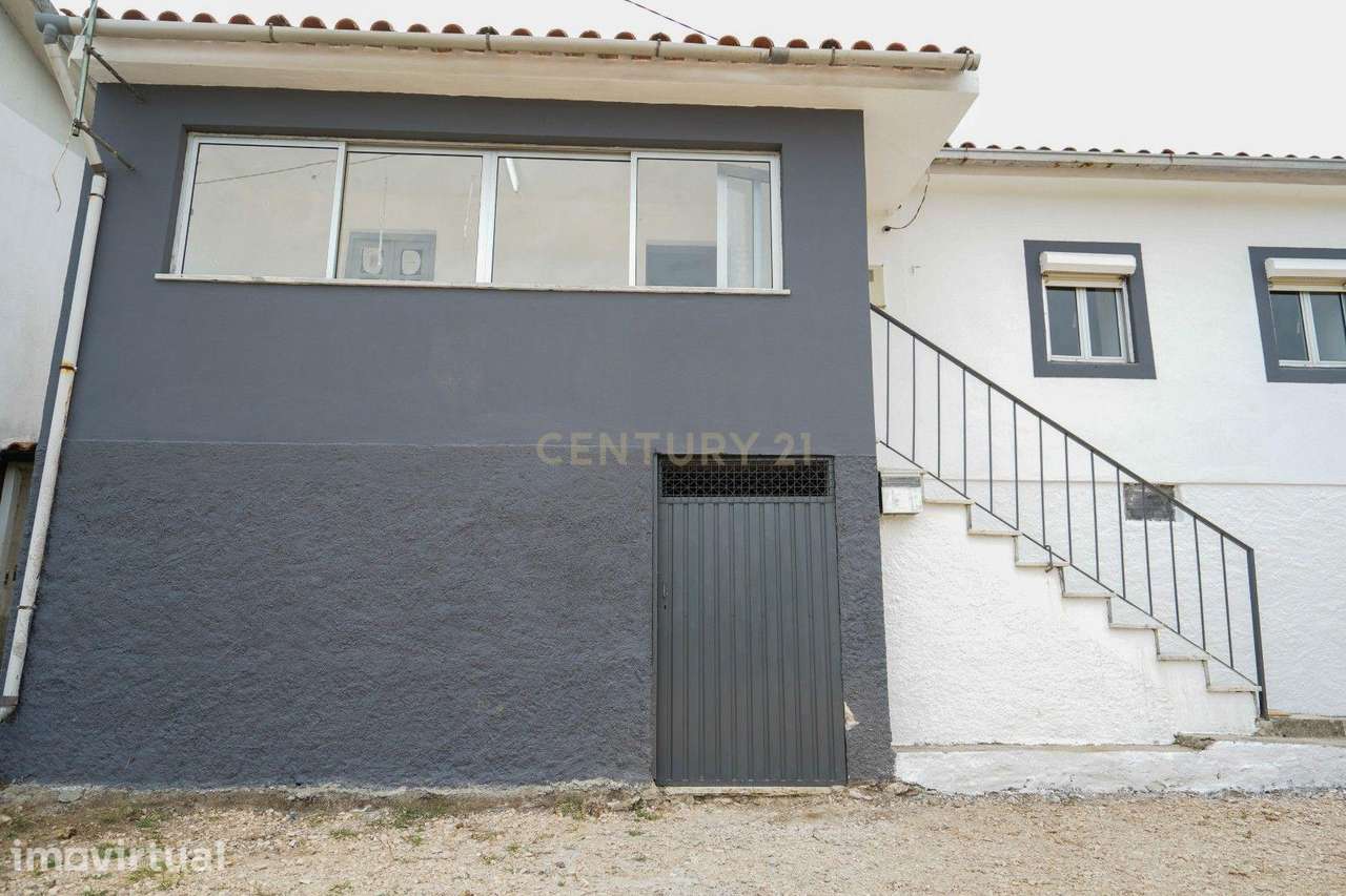 Moradia T3 em Serpins, Lousã - Oportunidade Única! - Grande imagem: 2/39