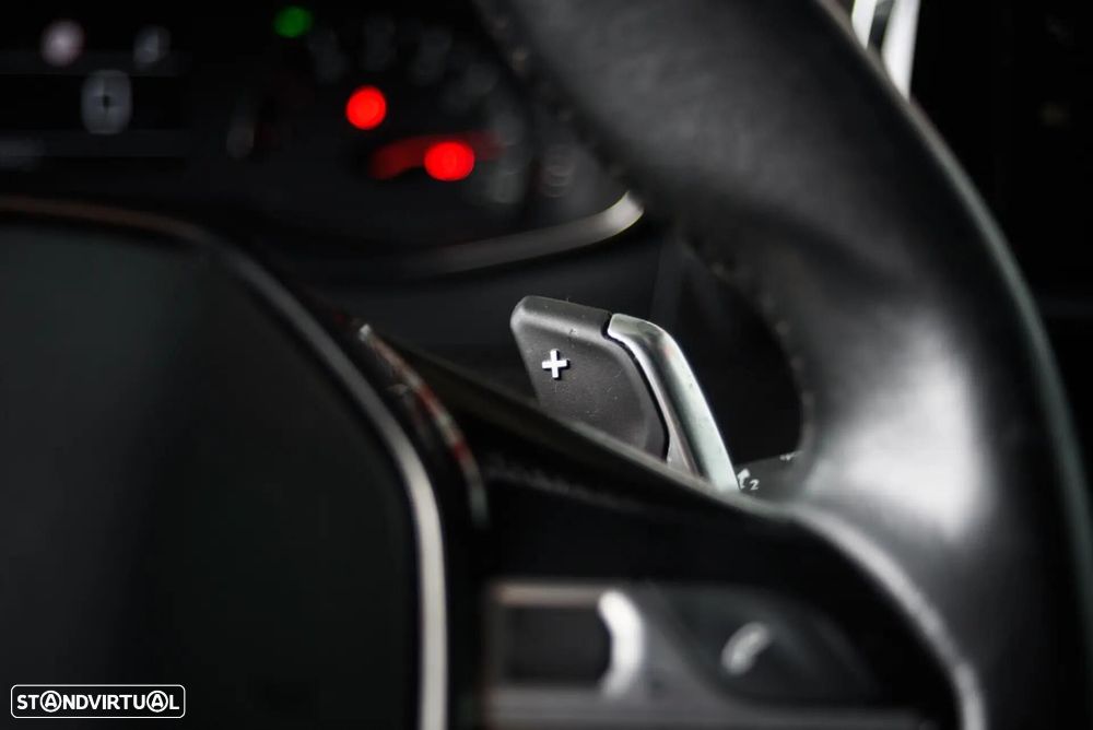 Peugeot 2008 PureTech 130 EAT8 Allure - 33