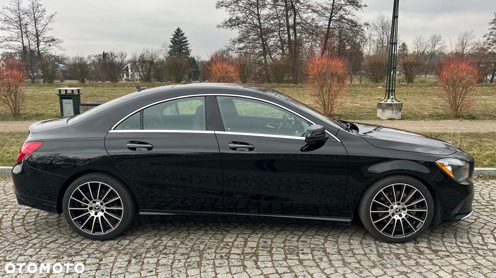 Mercedes-Benz CLA 250 4Matic 7G-DCT - 4