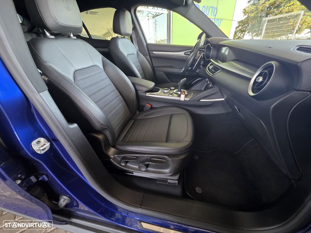 Alfa Romeo Stelvio 2.2 D Sprint Q4 AT8 - 16