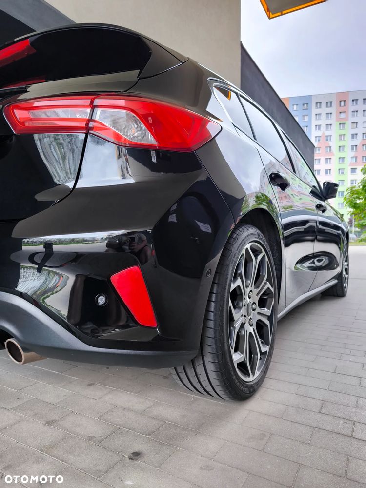 Ford Focus 1.5 EcoBoost Titanium ASS - 4