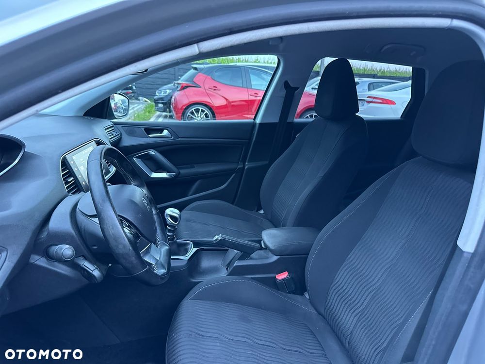 Peugeot 308 BlueHDi 120 Stop & Start Allure - 10