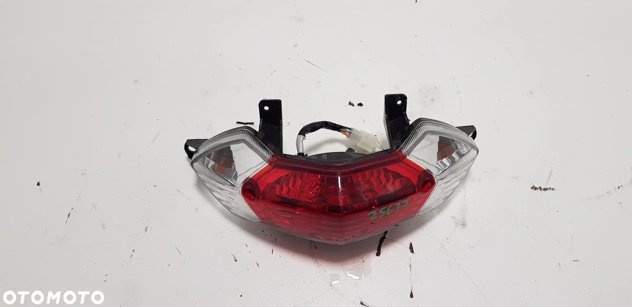 Peugeot Kisbee 50 Lampa Tył - 3