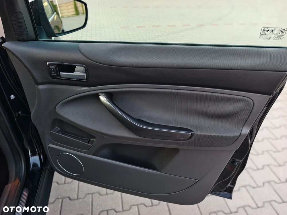 Ford Kuga 2.0 TDCi 4x4 Titanium - 18