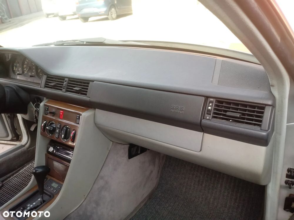 Mercedes-Benz W124 (1984-1993) - 8