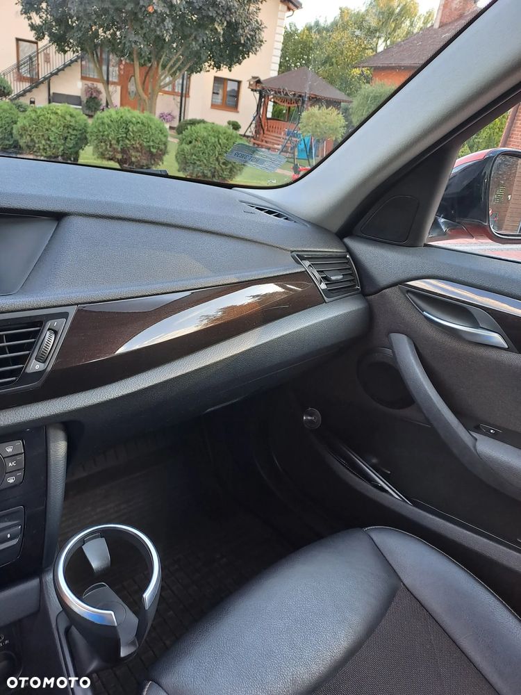 BMW X1 xDrive18d xLine - 10