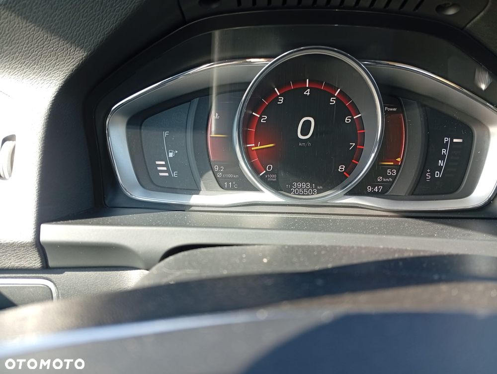 Volvo S60 T5 Geartronic Momentum - 8