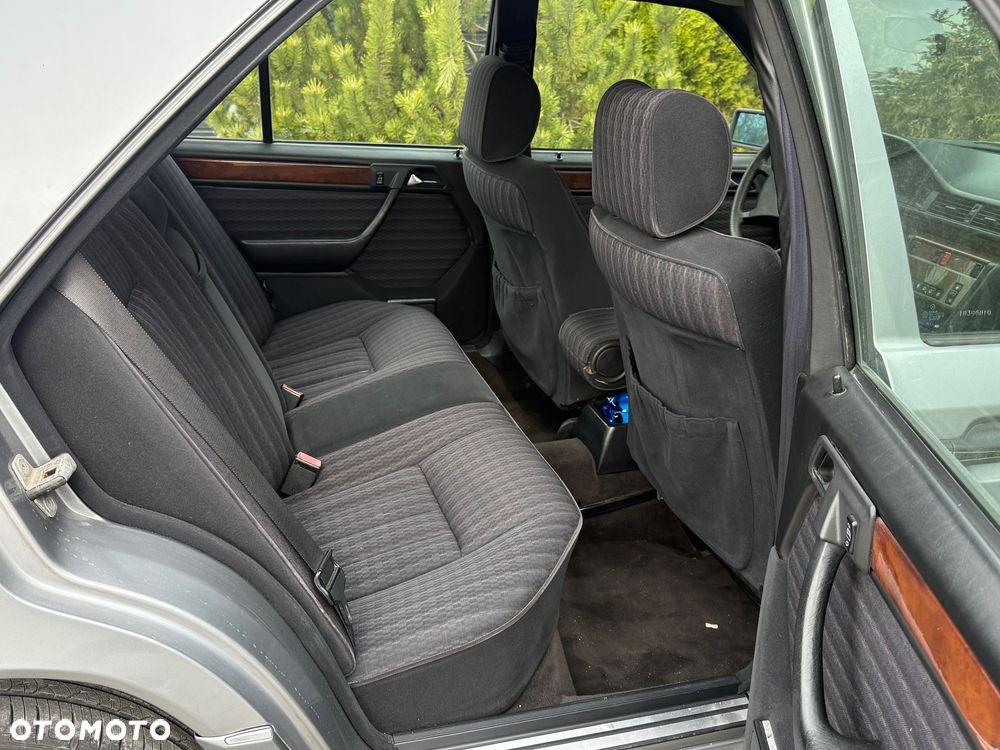 Mercedes-Benz W124 (1984-1993) - 7