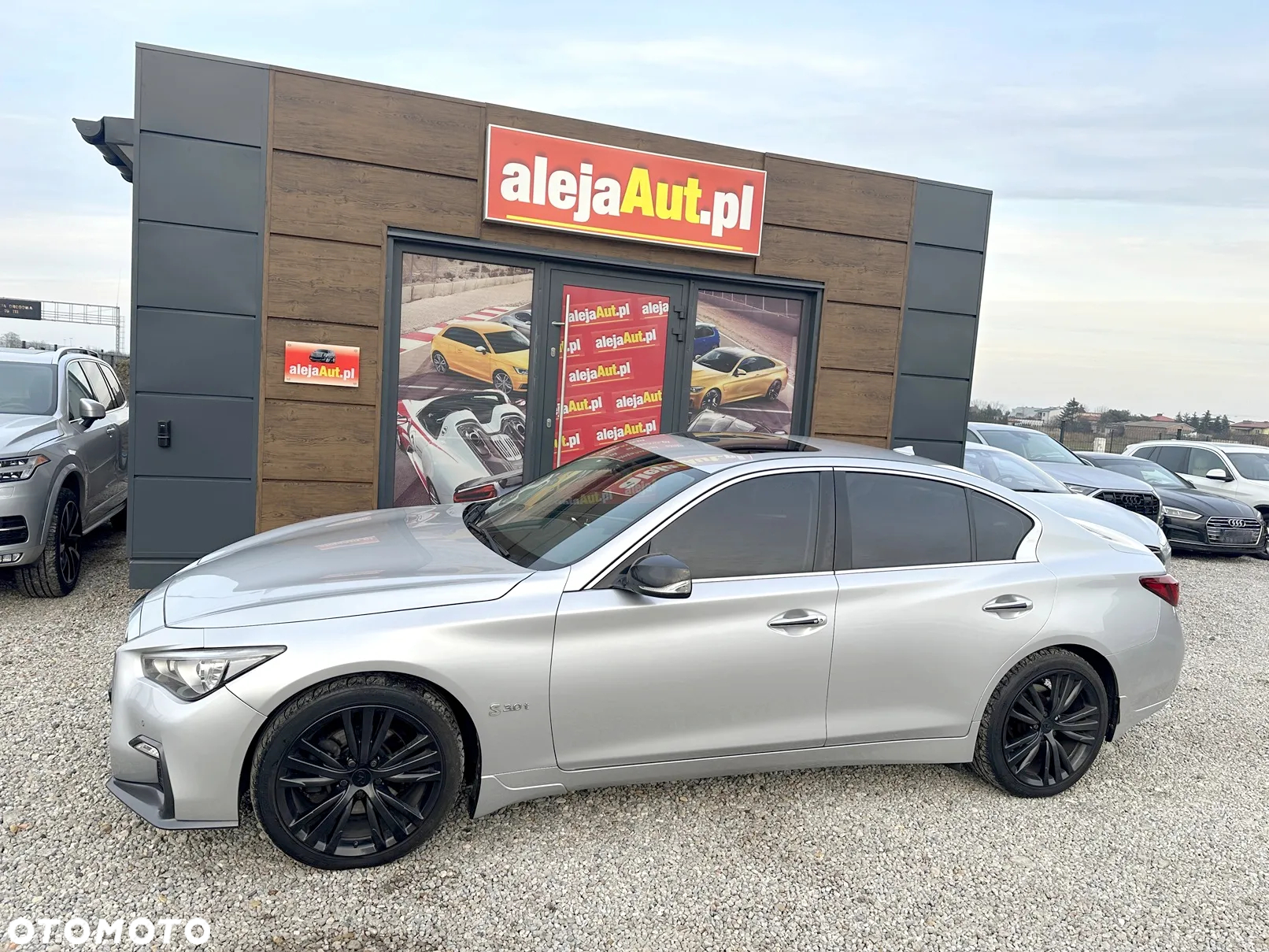 Infiniti Q50 - 10