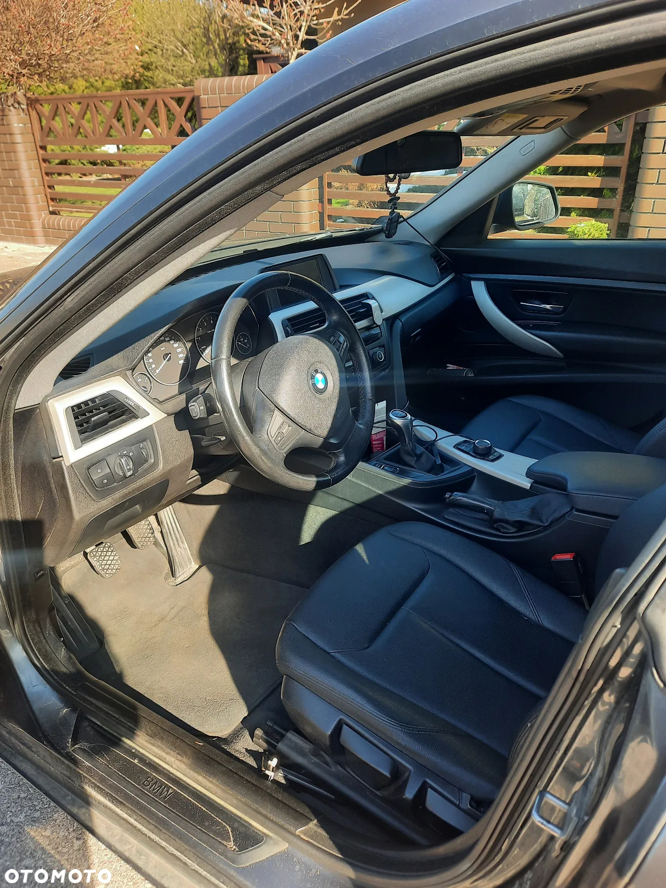 BMW 3GT 320i - 9