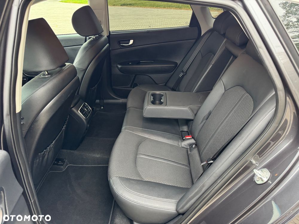Kia Optima - 14