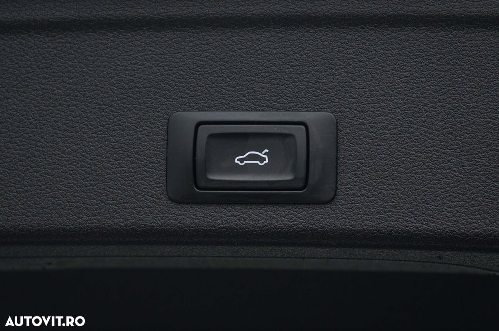 Audi A4 2.0 TDI S tronic Sport - 33