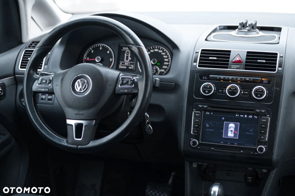 Volkswagen Touran - 7