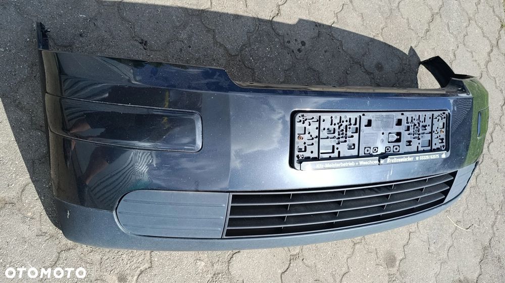 Audi A2 zderzak przedni przód kolor LZ9W *